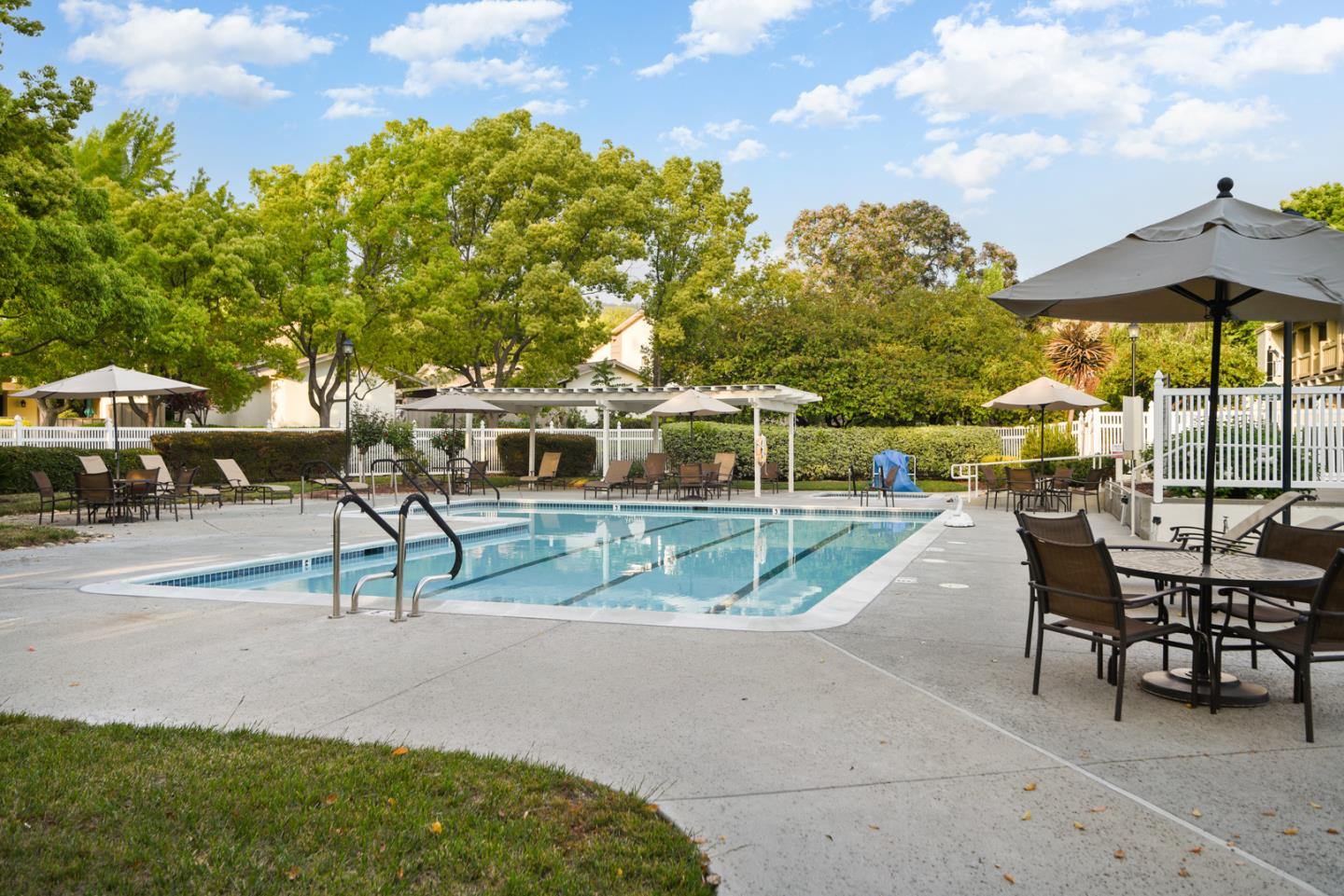 Detail Gallery Image 17 of 18 For 5324 Cribari Gln, San Jose,  CA 95135 - 2 Beds | 2 Baths