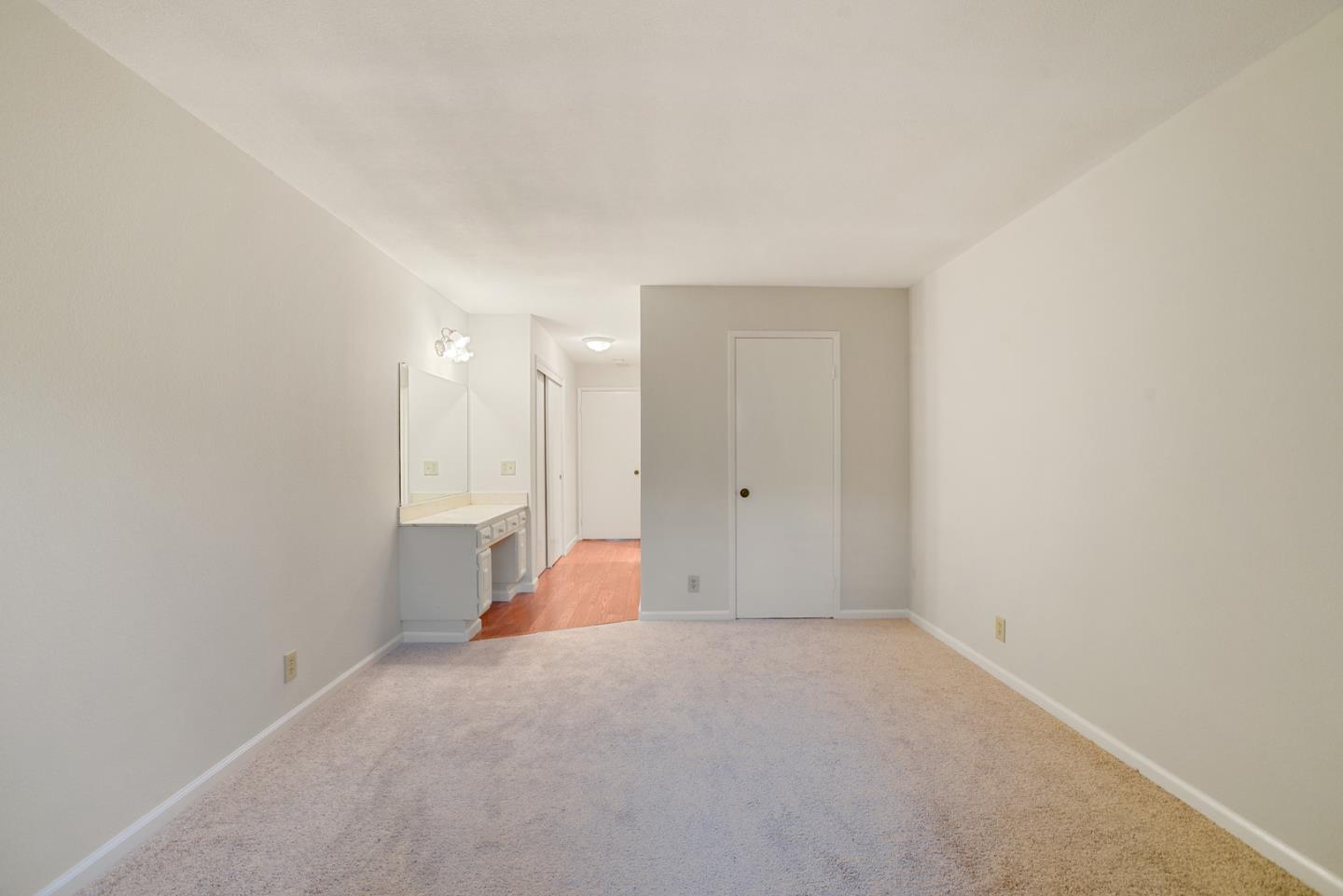 Detail Gallery Image 6 of 18 For 5324 Cribari Gln, San Jose,  CA 95135 - 2 Beds | 2 Baths