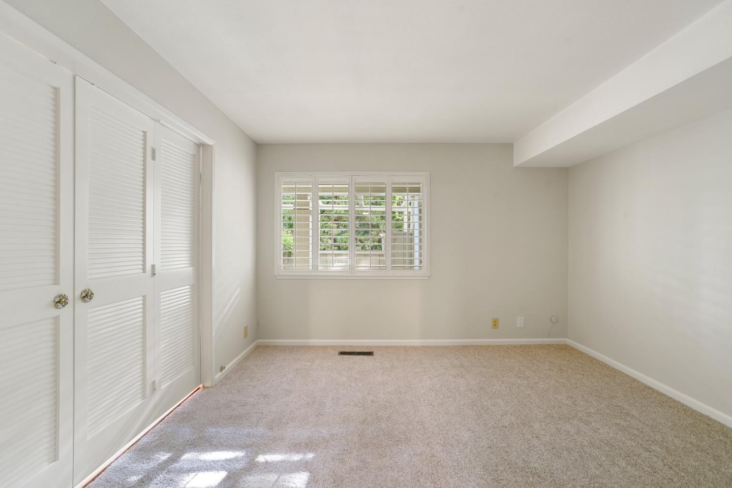 Detail Gallery Image 8 of 18 For 5324 Cribari Gln, San Jose,  CA 95135 - 2 Beds | 2 Baths