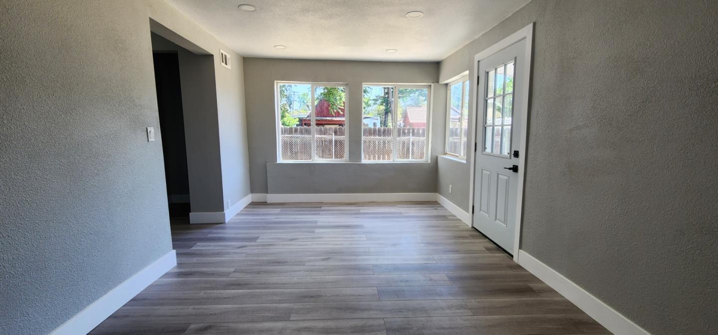 Detail Gallery Image 26 of 28 For 1936 G St, Modesto,  CA 95354 - 4 Beds | 3 Baths