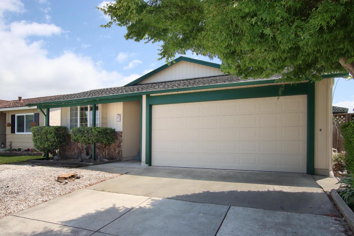 Detail Gallery Image 2 of 28 For 786 Bronte Ave, Watsonville,  CA 95076 - 2 Beds | 2 Baths