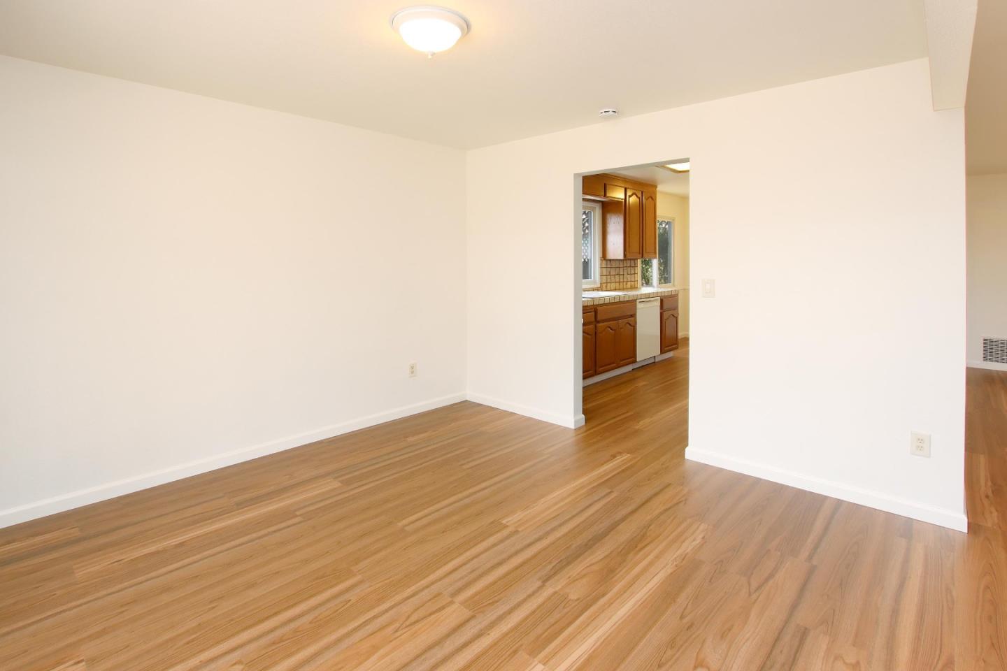 Detail Gallery Image 7 of 28 For 786 Bronte Ave, Watsonville,  CA 95076 - 2 Beds | 2 Baths