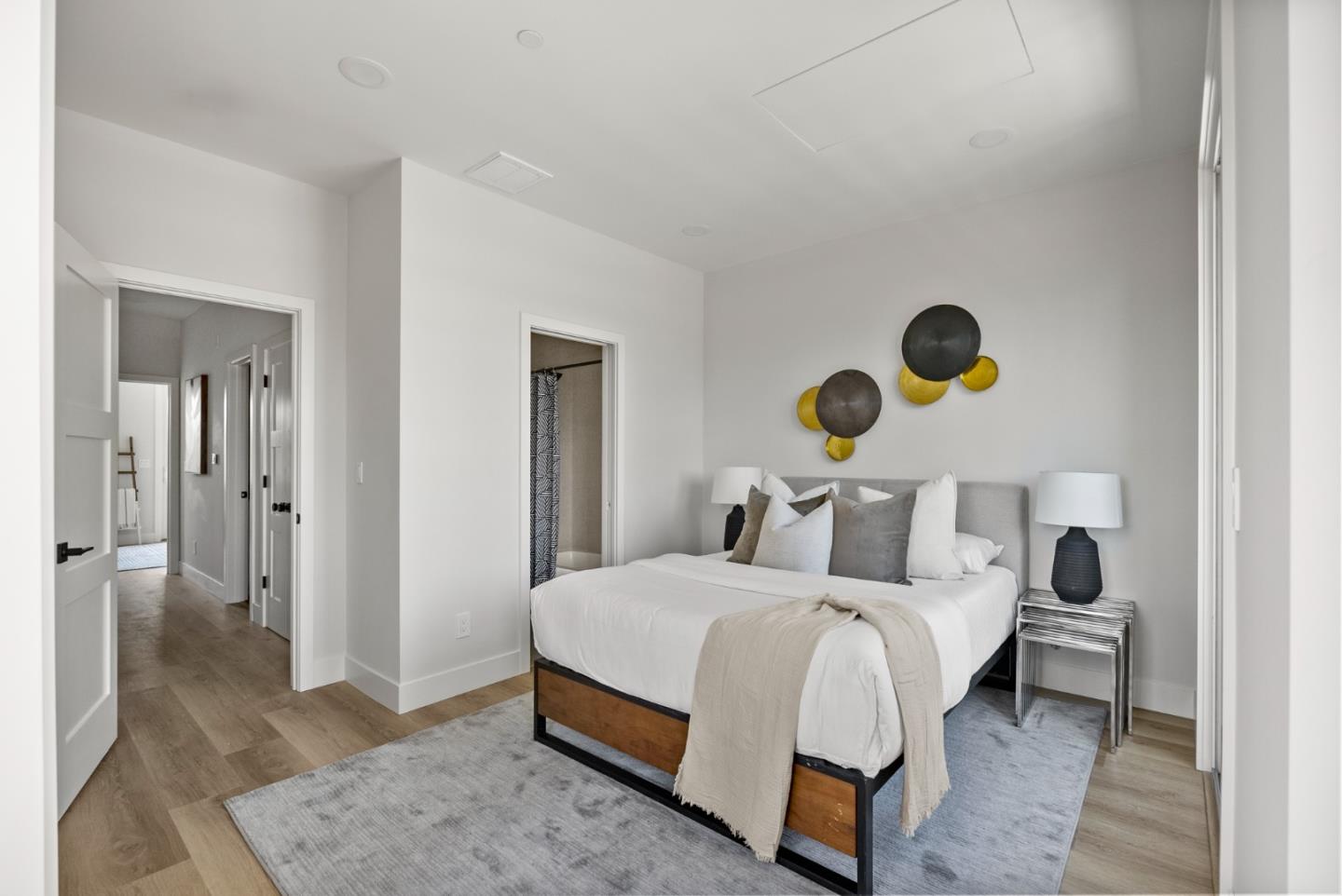 Detail Gallery Image 2 of 23 For 517 Union Ave, Campbell,  CA 95008 - 2 Beds | 2/1 Baths