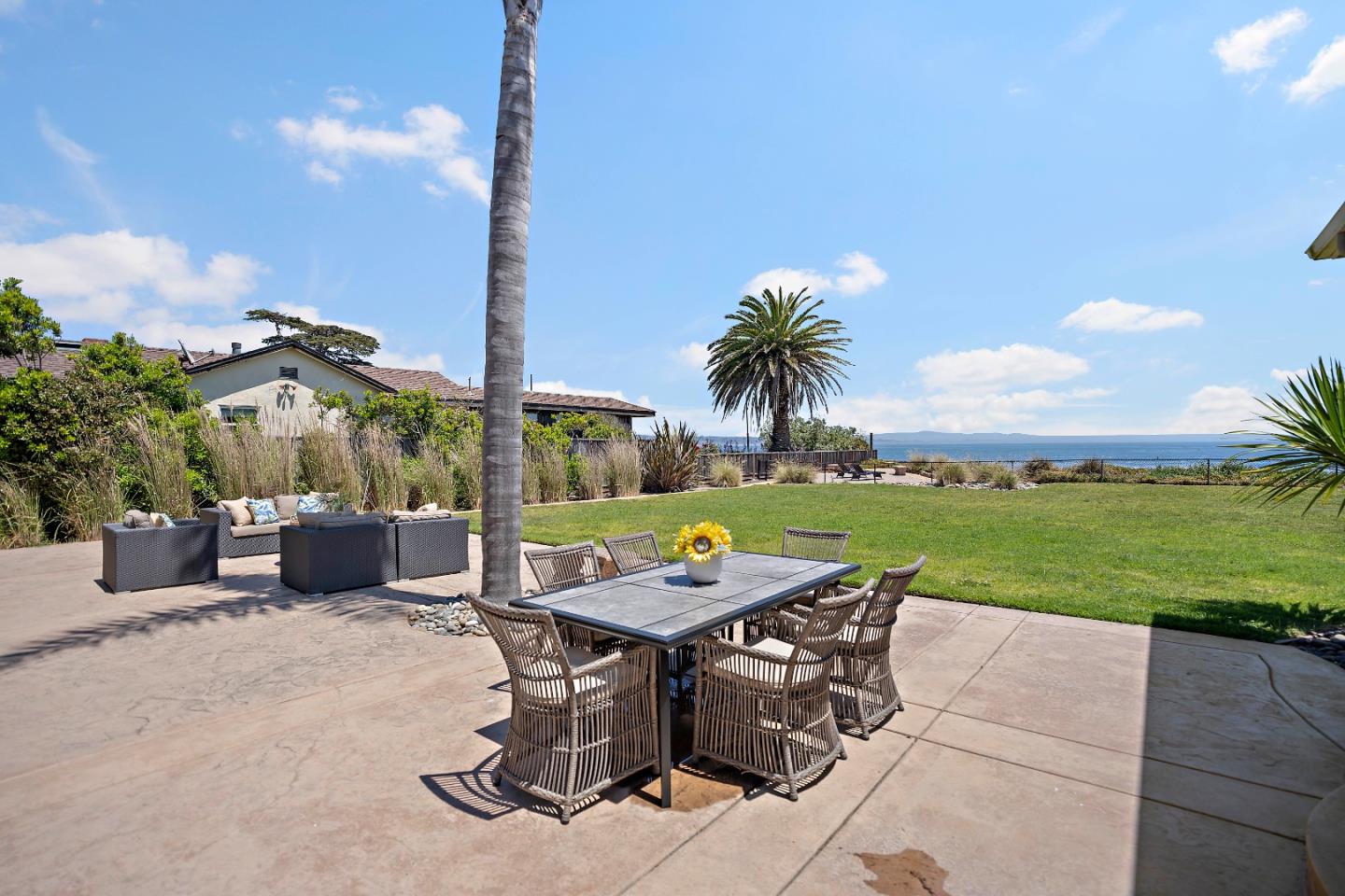 Detail Gallery Image 46 of 69 For 4120 Opal Cliff Dr, Santa Cruz,  CA 95062 - 3 Beds | 2/1 Baths