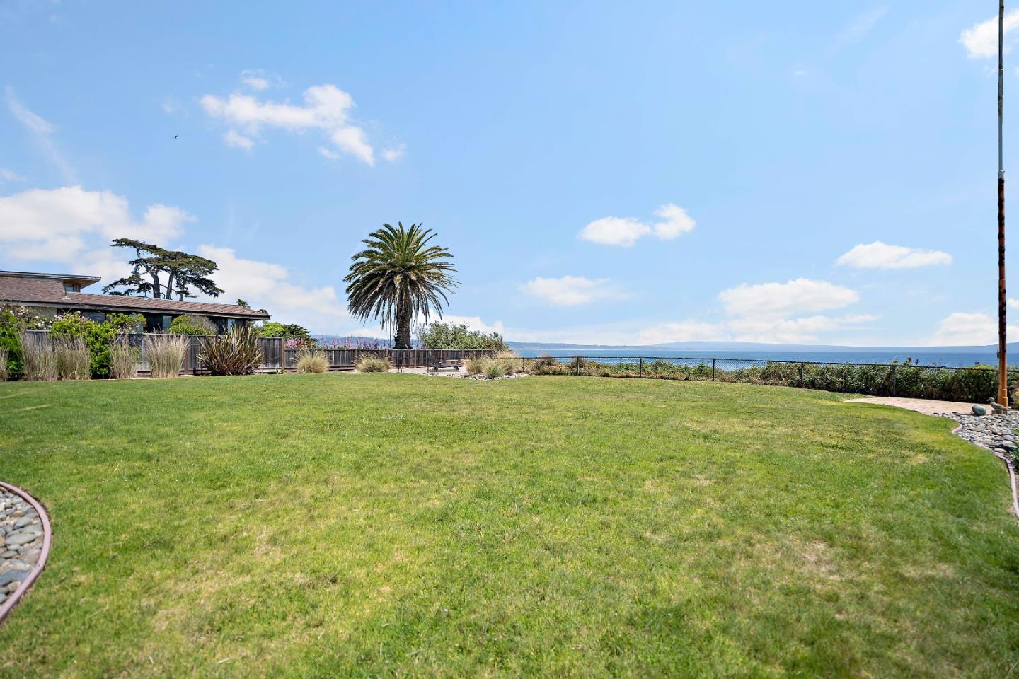 Detail Gallery Image 57 of 69 For 4120 Opal Cliff Dr, Santa Cruz,  CA 95062 - 3 Beds | 2/1 Baths