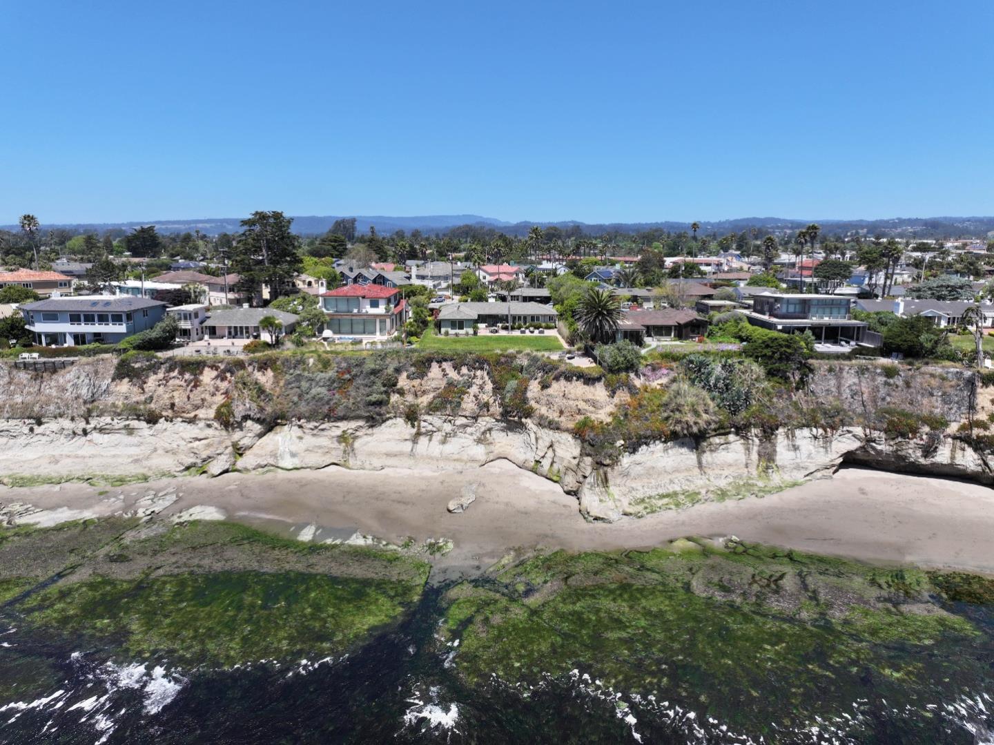 Detail Gallery Image 68 of 69 For 4120 Opal Cliff Dr, Santa Cruz,  CA 95062 - 3 Beds | 2/1 Baths
