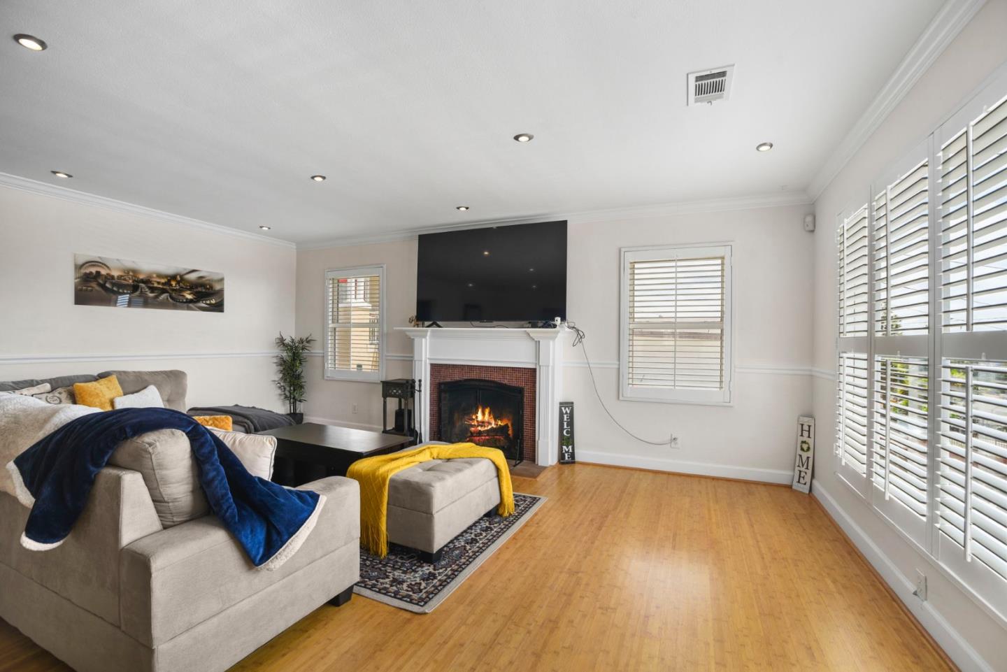 Detail Gallery Image 12 of 46 For 7968 Michigan Ave, Oakland,  CA 94605 - 3 Beds | 2 Baths