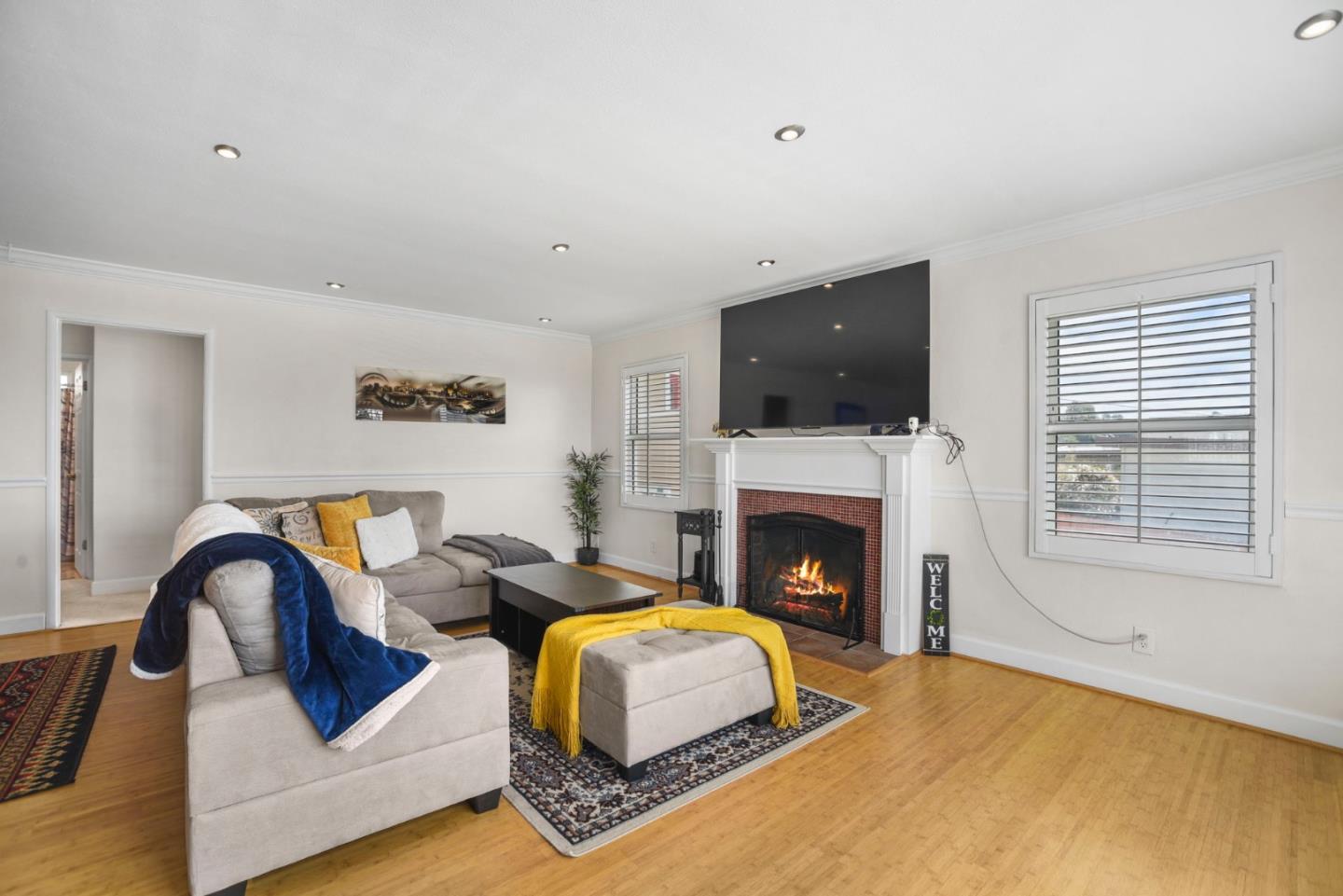 Detail Gallery Image 13 of 46 For 7968 Michigan Ave, Oakland,  CA 94605 - 3 Beds | 2 Baths