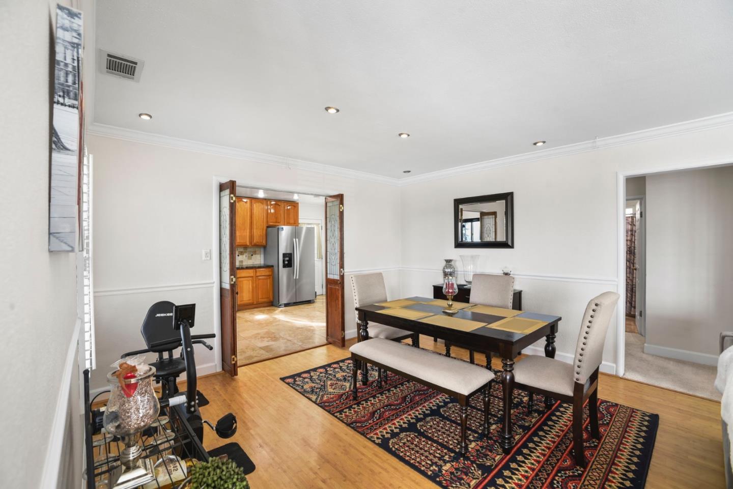 Detail Gallery Image 16 of 46 For 7968 Michigan Ave, Oakland,  CA 94605 - 3 Beds | 2 Baths