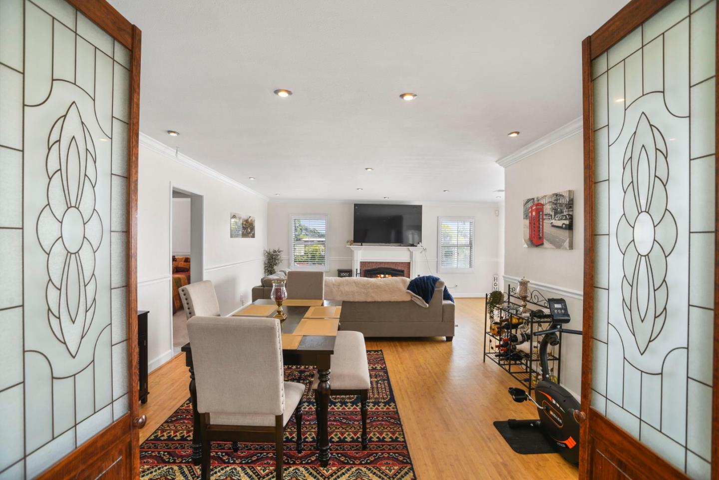 Detail Gallery Image 18 of 46 For 7968 Michigan Ave, Oakland,  CA 94605 - 3 Beds | 2 Baths