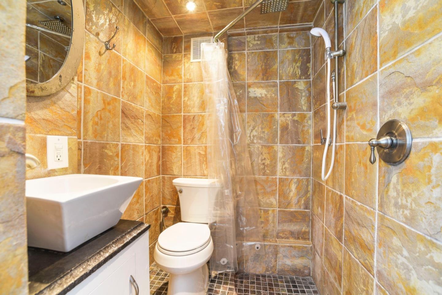 Detail Gallery Image 28 of 46 For 7968 Michigan Ave, Oakland,  CA 94605 - 3 Beds | 2 Baths