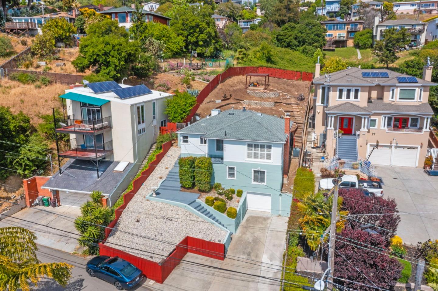 Detail Gallery Image 4 of 46 For 7968 Michigan Ave, Oakland,  CA 94605 - 3 Beds | 2 Baths