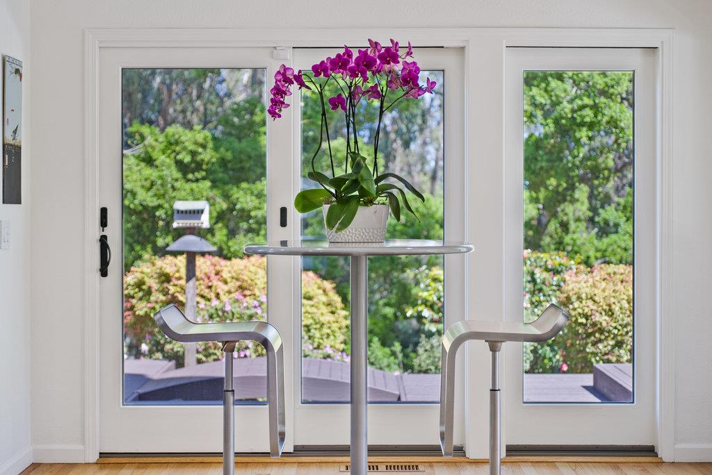 Detail Gallery Image 12 of 56 For 3696 Tiffani Ct, Santa Cruz,  CA 95065 - 4 Beds | 2/1 Baths