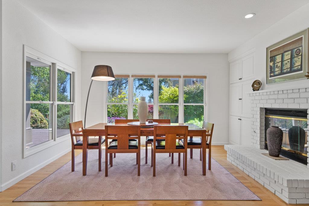 Detail Gallery Image 14 of 56 For 3696 Tiffani Ct, Santa Cruz,  CA 95065 - 4 Beds | 2/1 Baths
