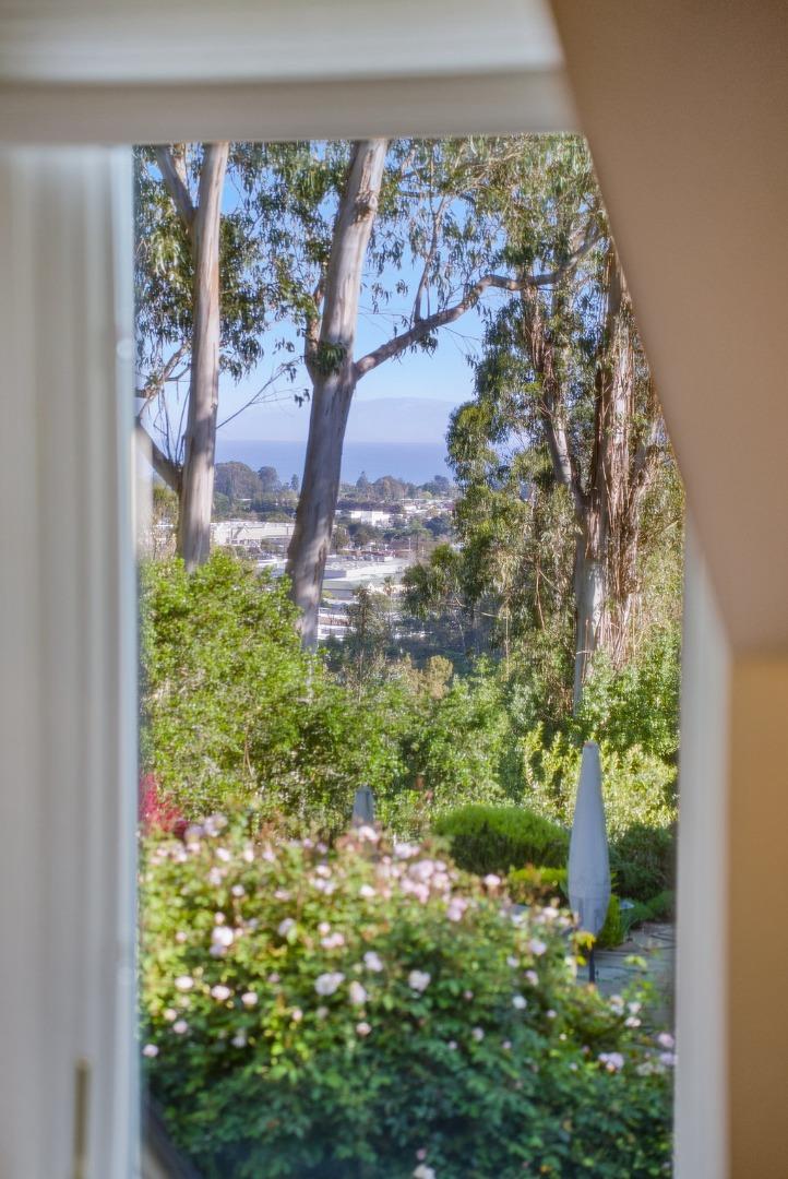 Detail Gallery Image 28 of 56 For 3696 Tiffani Ct, Santa Cruz,  CA 95065 - 4 Beds | 2/1 Baths