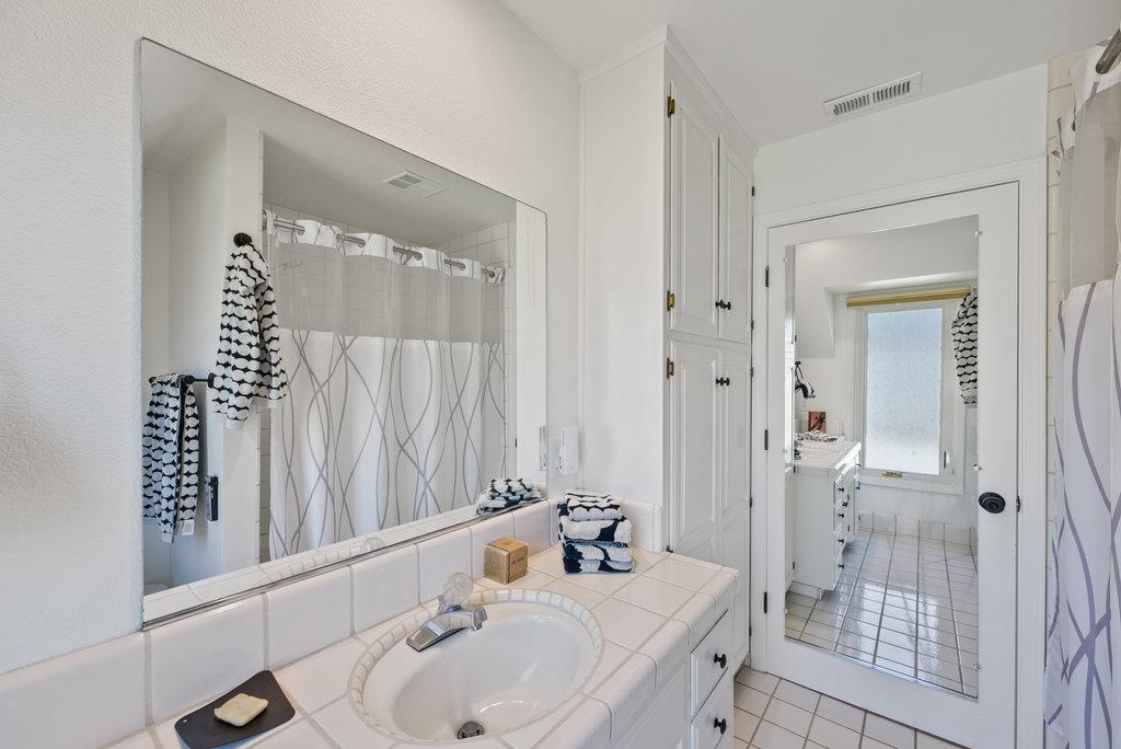 Detail Gallery Image 31 of 56 For 3696 Tiffani Ct, Santa Cruz,  CA 95065 - 4 Beds | 2/1 Baths