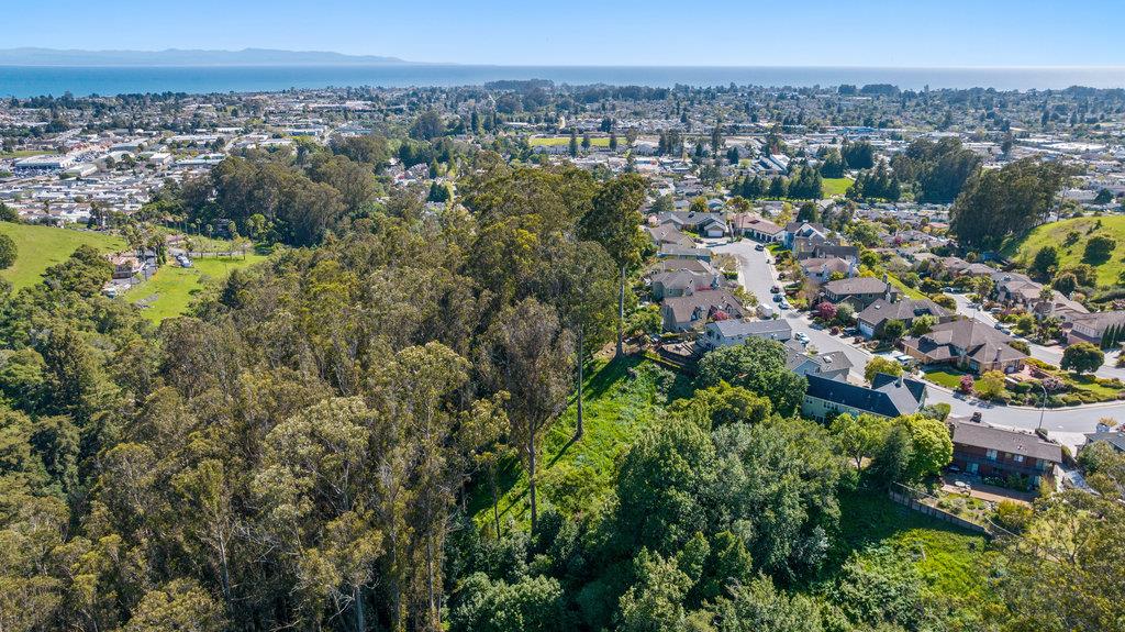Detail Gallery Image 47 of 56 For 3696 Tiffani Ct, Santa Cruz,  CA 95065 - 4 Beds | 2/1 Baths