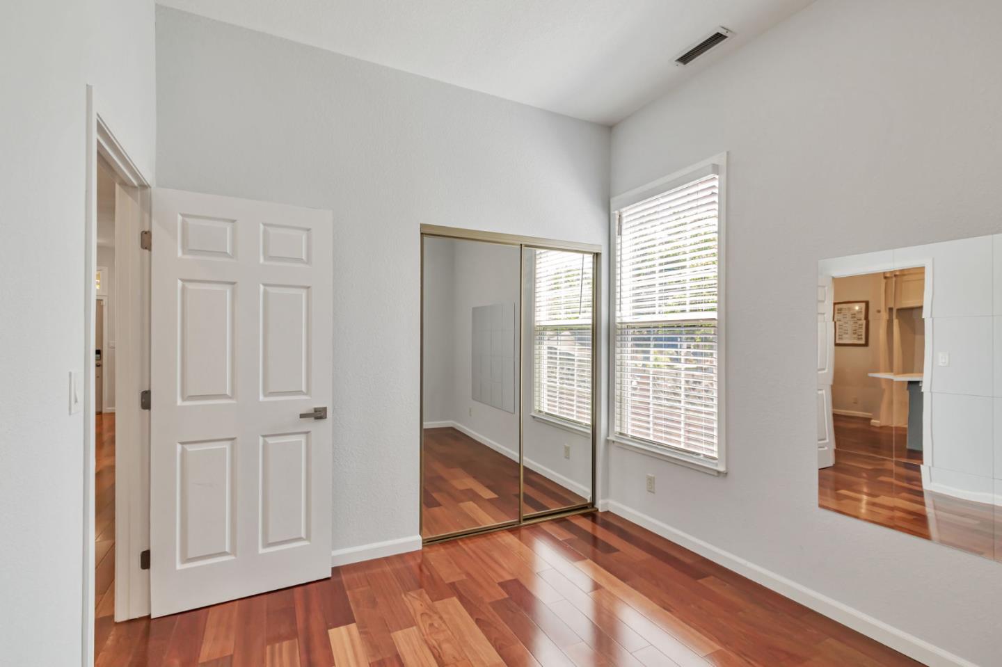 Detail Gallery Image 28 of 39 For 839 S 3rd St, San Jose,  CA 95112 - 4 Beds | 3 Baths