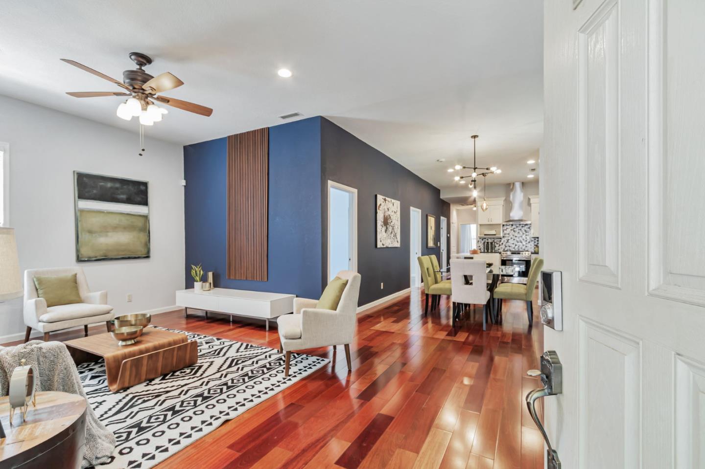 Detail Gallery Image 7 of 39 For 839 S 3rd St, San Jose,  CA 95112 - 4 Beds | 3 Baths