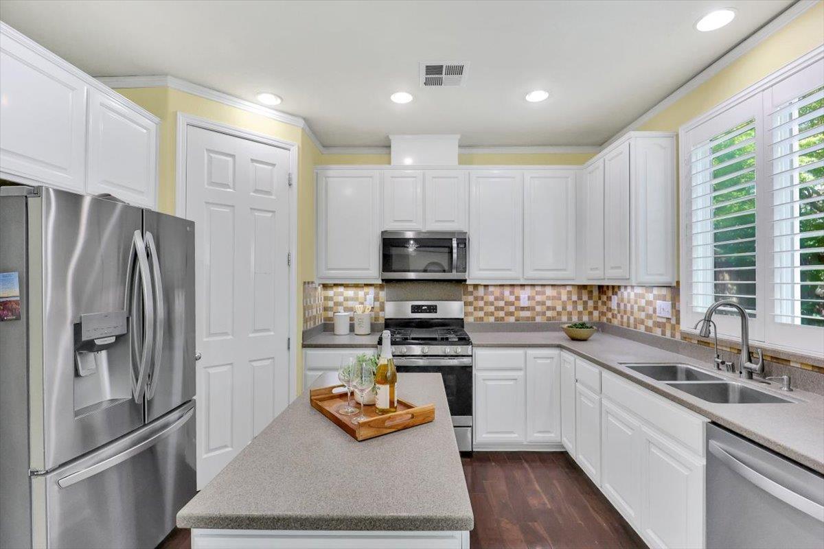 Detail Gallery Image 26 of 67 For 2012 Purcell Pl, San Jose,  CA 95131 - 3 Beds | 2/1 Baths