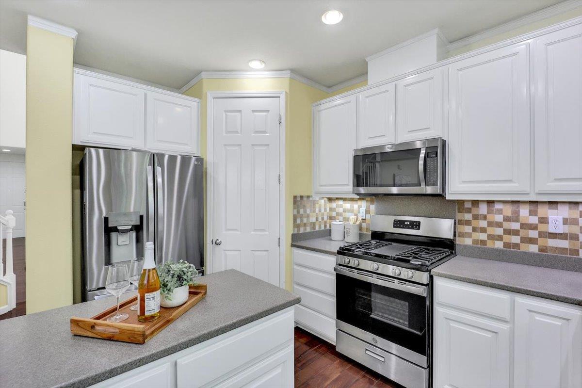 Detail Gallery Image 29 of 67 For 2012 Purcell Pl, San Jose,  CA 95131 - 3 Beds | 2/1 Baths