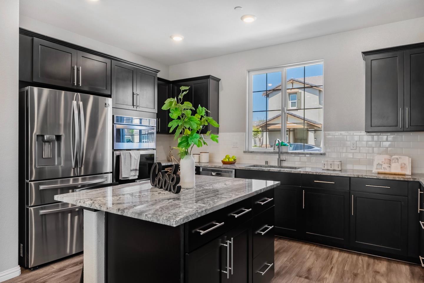 Detail Gallery Image 13 of 53 For 2662 Admiral, Hayward,  CA 94545 - 4 Beds | 3 Baths