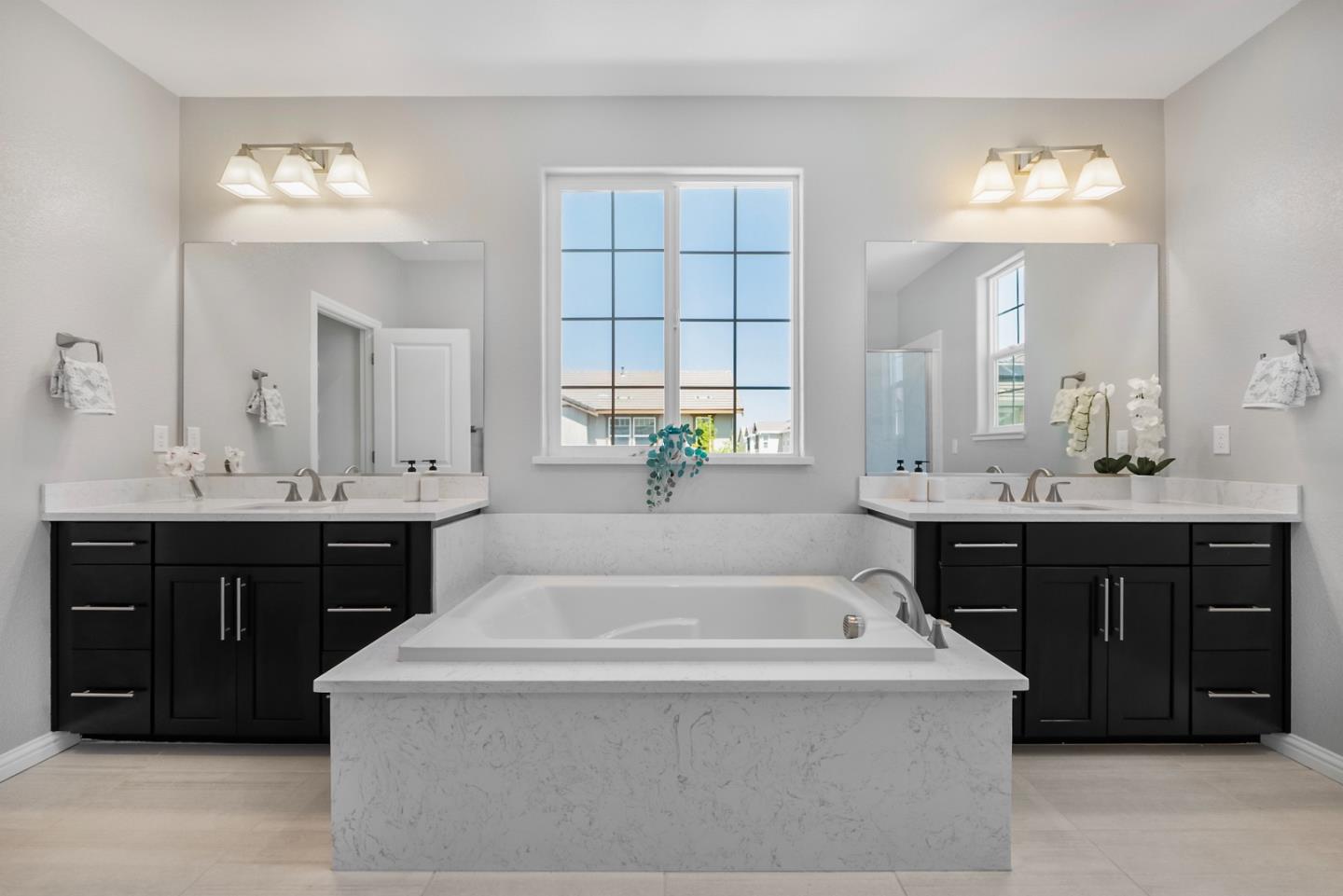 Detail Gallery Image 22 of 53 For 2662 Admiral, Hayward,  CA 94545 - 4 Beds | 3 Baths