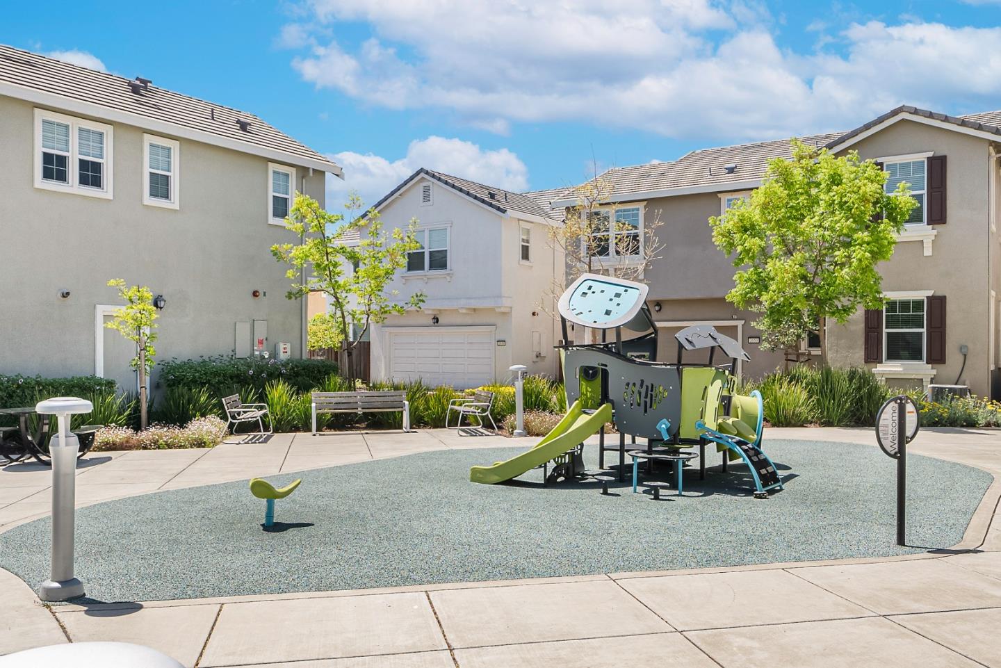 Detail Gallery Image 46 of 53 For 2662 Admiral, Hayward,  CA 94545 - 4 Beds | 3 Baths