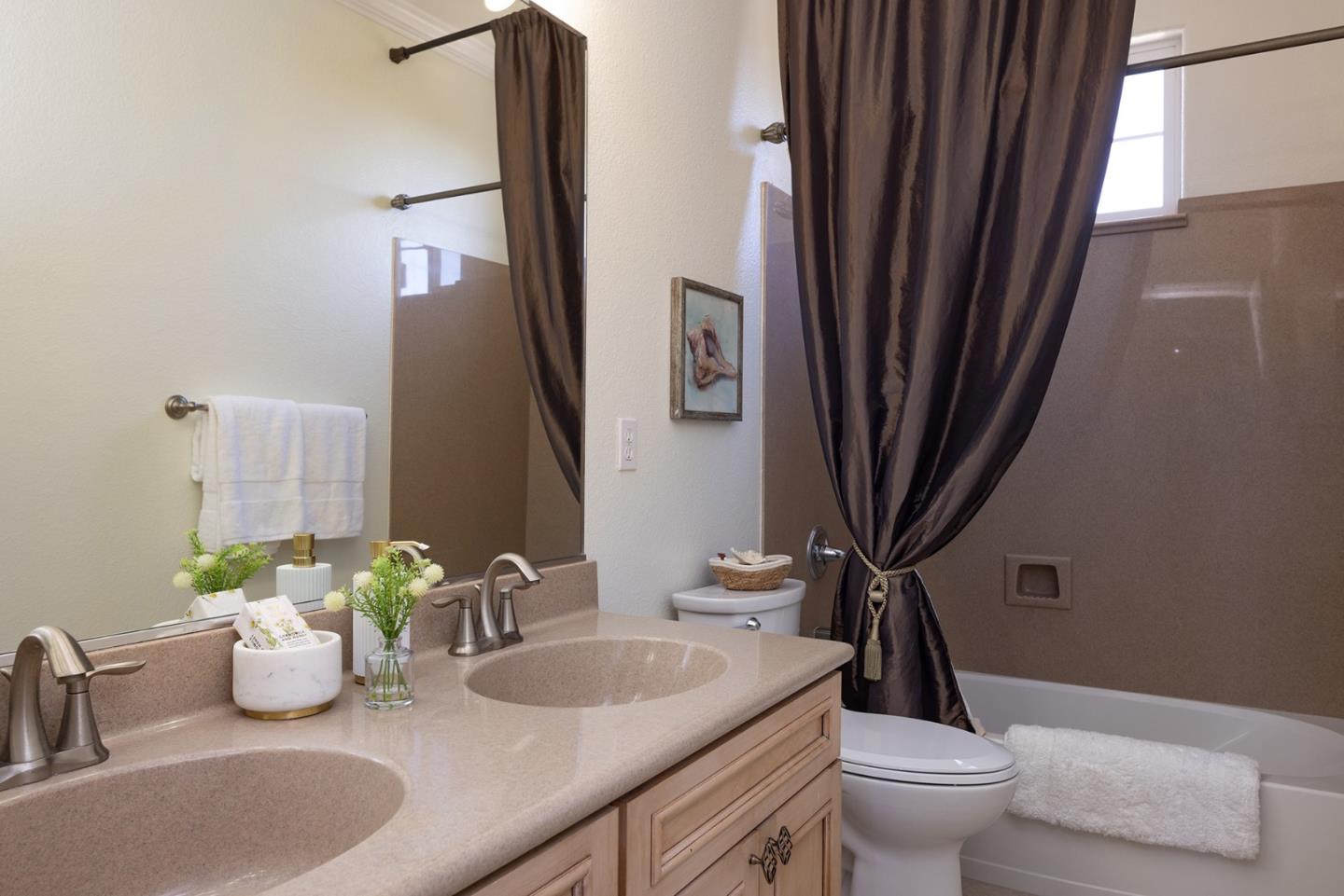 Detail Gallery Image 19 of 26 For 4262 Bay Crest Cir, Seaside,  CA 93955 - 2 Beds | 2/1 Baths