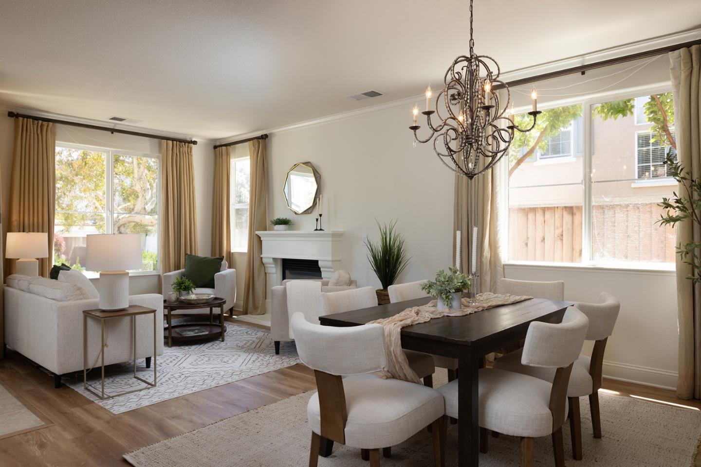 Detail Gallery Image 3 of 26 For 4262 Bay Crest Cir, Seaside,  CA 93955 - 2 Beds | 2/1 Baths