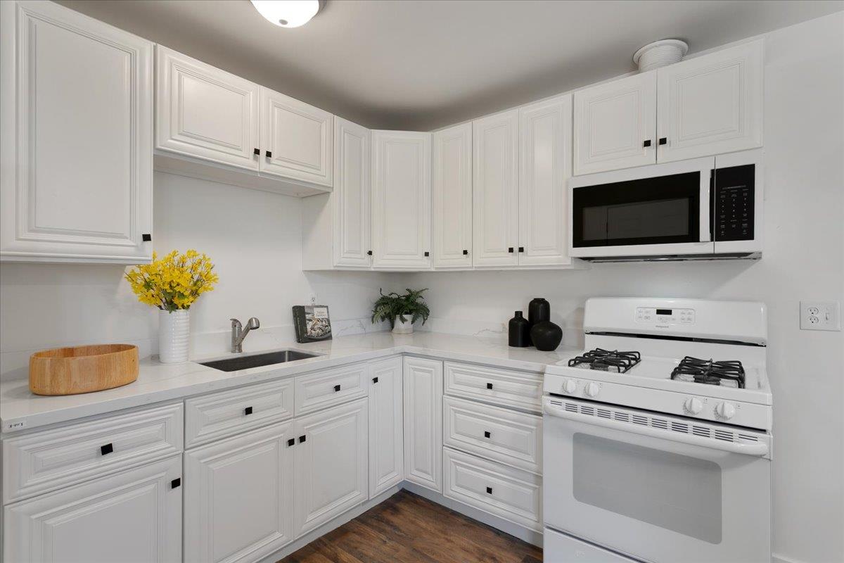 Detail Gallery Image 9 of 20 For 3164 Meridian Ave, San Jose,  CA 95124 - 4 Beds | 1 Baths