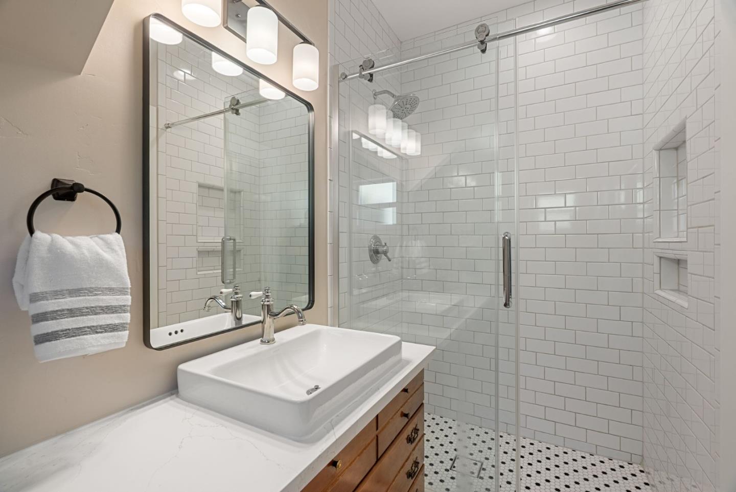 Detail Gallery Image 20 of 47 For 179 N 17th St, San Jose,  CA 95112 - 4 Beds | 4 Baths