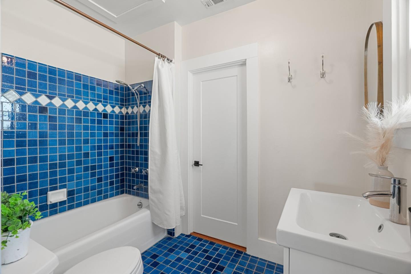 Detail Gallery Image 23 of 47 For 179 N 17th St, San Jose,  CA 95112 - 4 Beds | 4 Baths