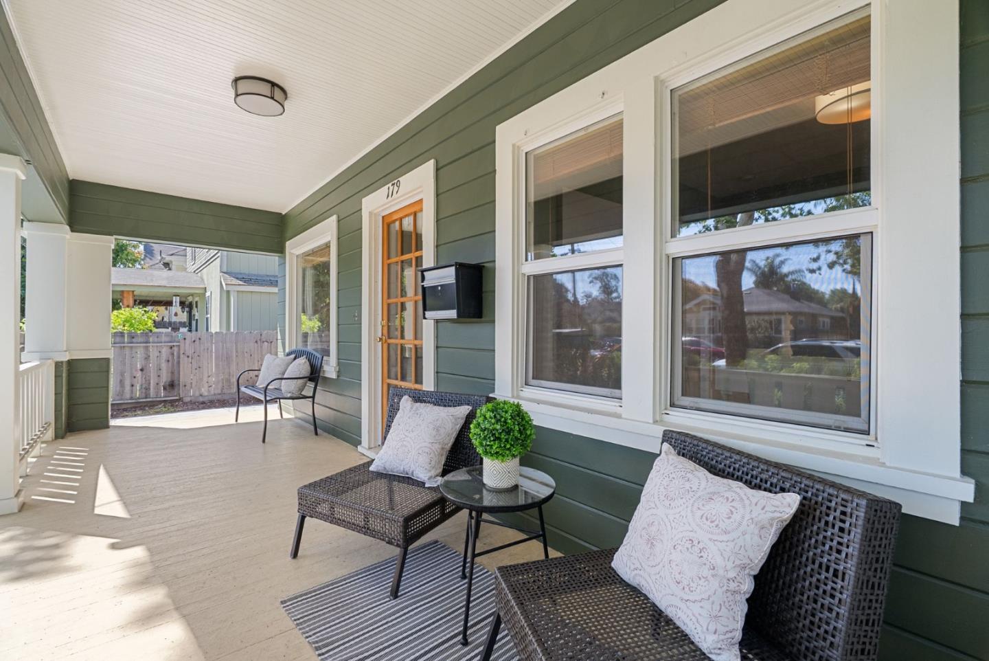Detail Gallery Image 6 of 47 For 179 N 17th St, San Jose,  CA 95112 - 4 Beds | 4 Baths