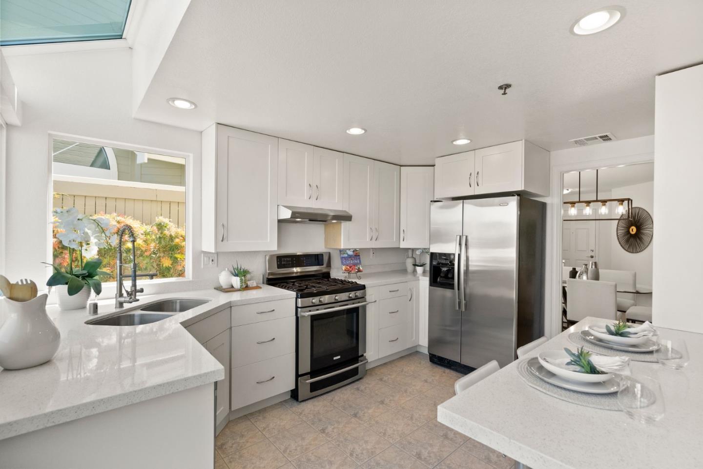 Detail Gallery Image 21 of 59 For 156 Treeview Dr, Daly City,  CA 94014 - 2 Beds | 3 Baths