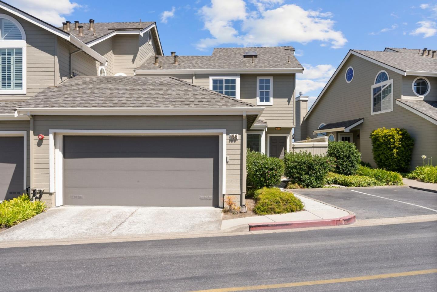 Detail Gallery Image 3 of 59 For 156 Treeview Dr, Daly City,  CA 94014 - 2 Beds | 3 Baths