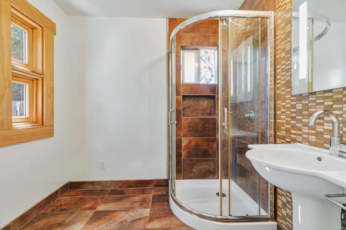 Detail Gallery Image 20 of 34 For 2276 Newhall St, San Jose,  CA 95128 - 3 Beds | 2 Baths