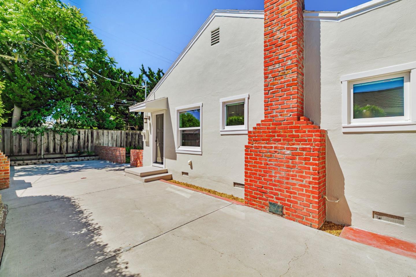 Detail Gallery Image 25 of 34 For 2276 Newhall St, San Jose,  CA 95128 - 3 Beds | 2 Baths