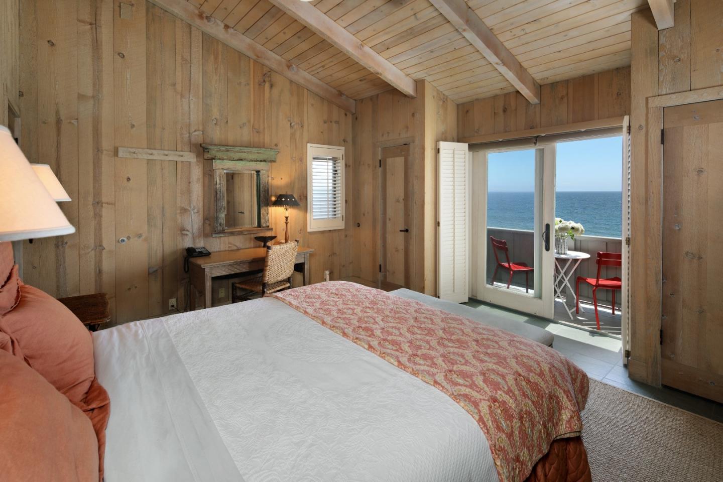 Detail Gallery Image 7 of 14 For 14 Potbelly Beach Road Rd, Aptos,  CA 95003 - 3 Beds | 3 Baths