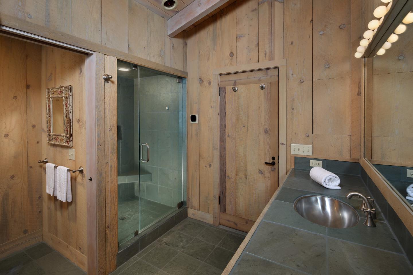 Detail Gallery Image 9 of 14 For 14 Potbelly Beach Road Rd, Aptos,  CA 95003 - 3 Beds | 3 Baths