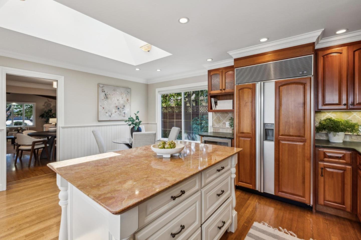 Detail Gallery Image 18 of 65 For 1275 Covington Rd, Los Altos,  CA 94024 - 4 Beds | 2 Baths