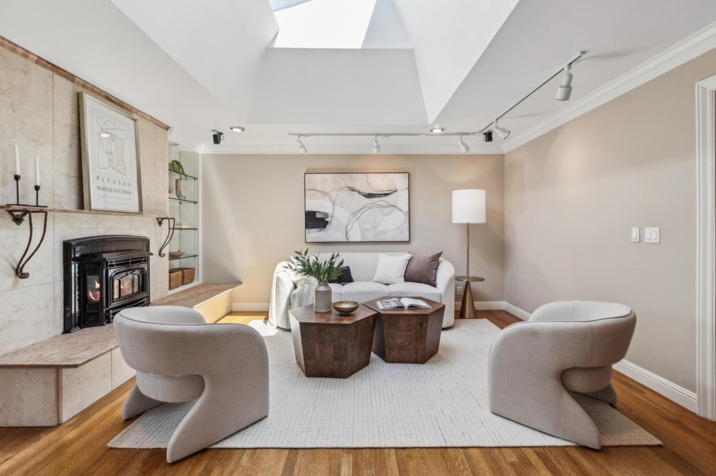 Detail Gallery Image 22 of 65 For 1275 Covington Rd, Los Altos,  CA 94024 - 4 Beds | 2 Baths