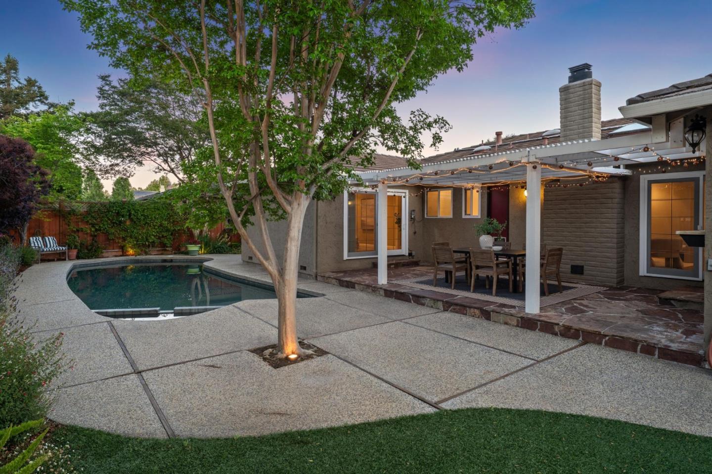 Detail Gallery Image 48 of 65 For 1275 Covington Rd, Los Altos,  CA 94024 - 4 Beds | 2 Baths