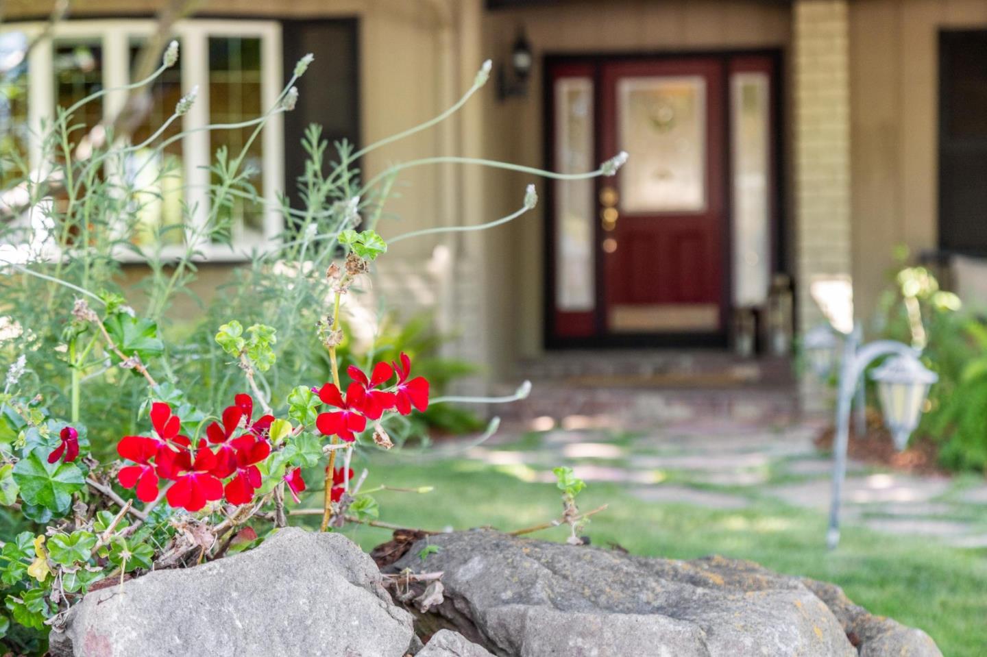 Detail Gallery Image 5 of 65 For 1275 Covington Rd, Los Altos,  CA 94024 - 4 Beds | 2 Baths