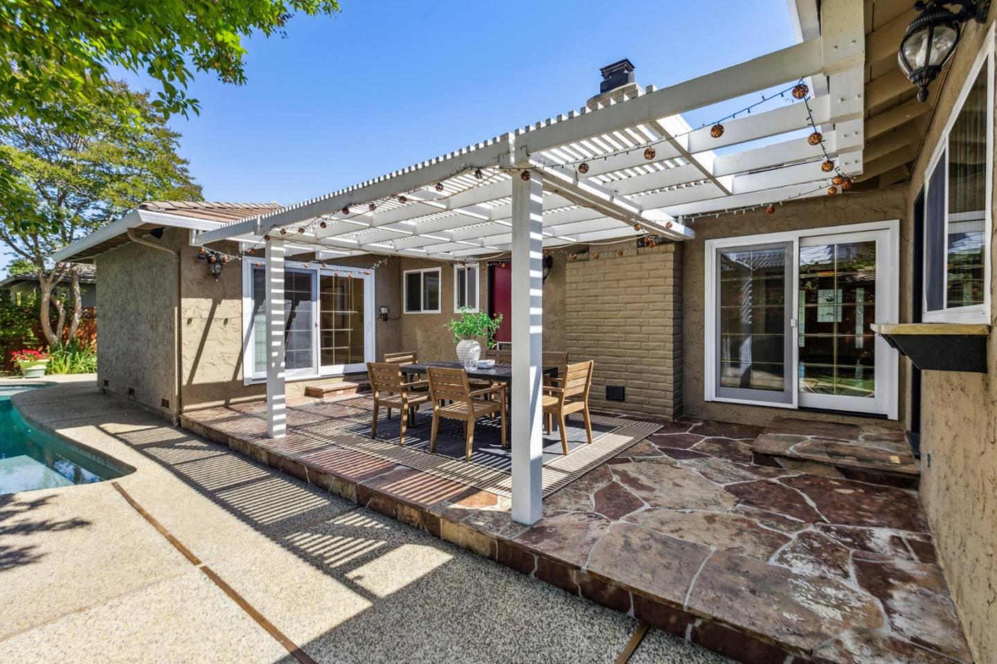 Detail Gallery Image 50 of 65 For 1275 Covington Rd, Los Altos,  CA 94024 - 4 Beds | 2 Baths