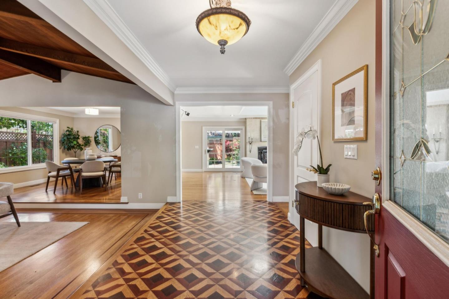 Detail Gallery Image 8 of 65 For 1275 Covington Rd, Los Altos,  CA 94024 - 4 Beds | 2 Baths