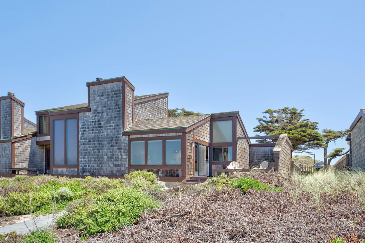 Detail Gallery Image 3 of 28 For 274 Monterey Dunes Way, Moss Landing,  CA 95039 - 2 Beds | 2 Baths