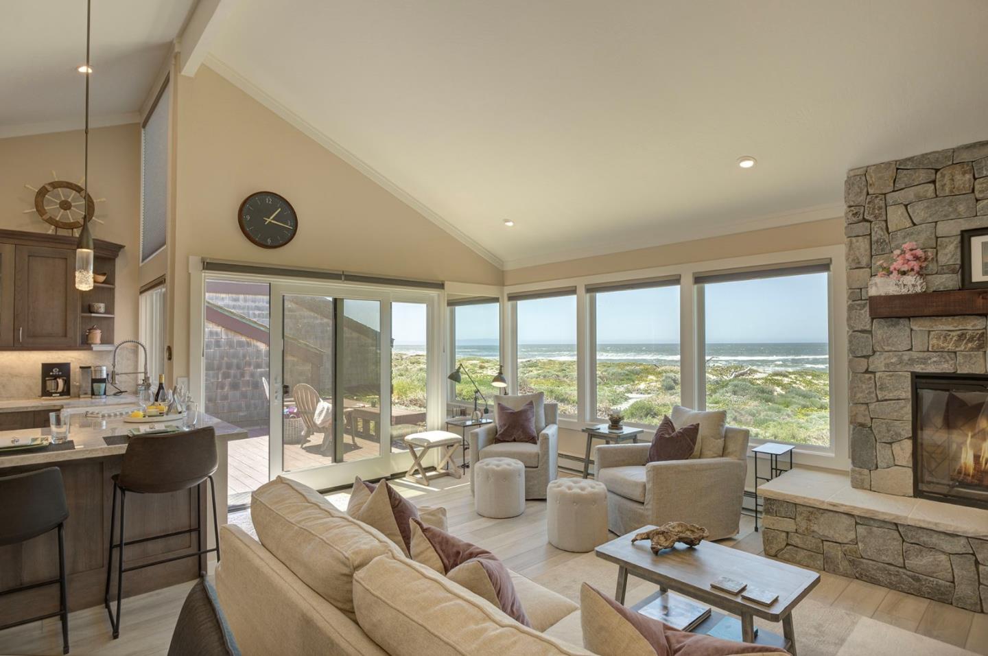 Detail Gallery Image 5 of 28 For 274 Monterey Dunes Way, Moss Landing,  CA 95039 - 2 Beds | 2 Baths