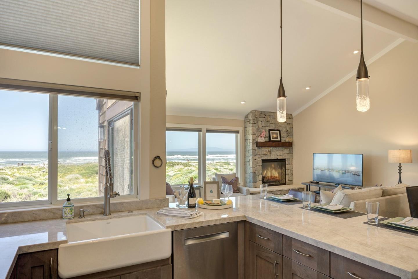 Detail Gallery Image 9 of 28 For 274 Monterey Dunes Way, Moss Landing,  CA 95039 - 2 Beds | 2 Baths