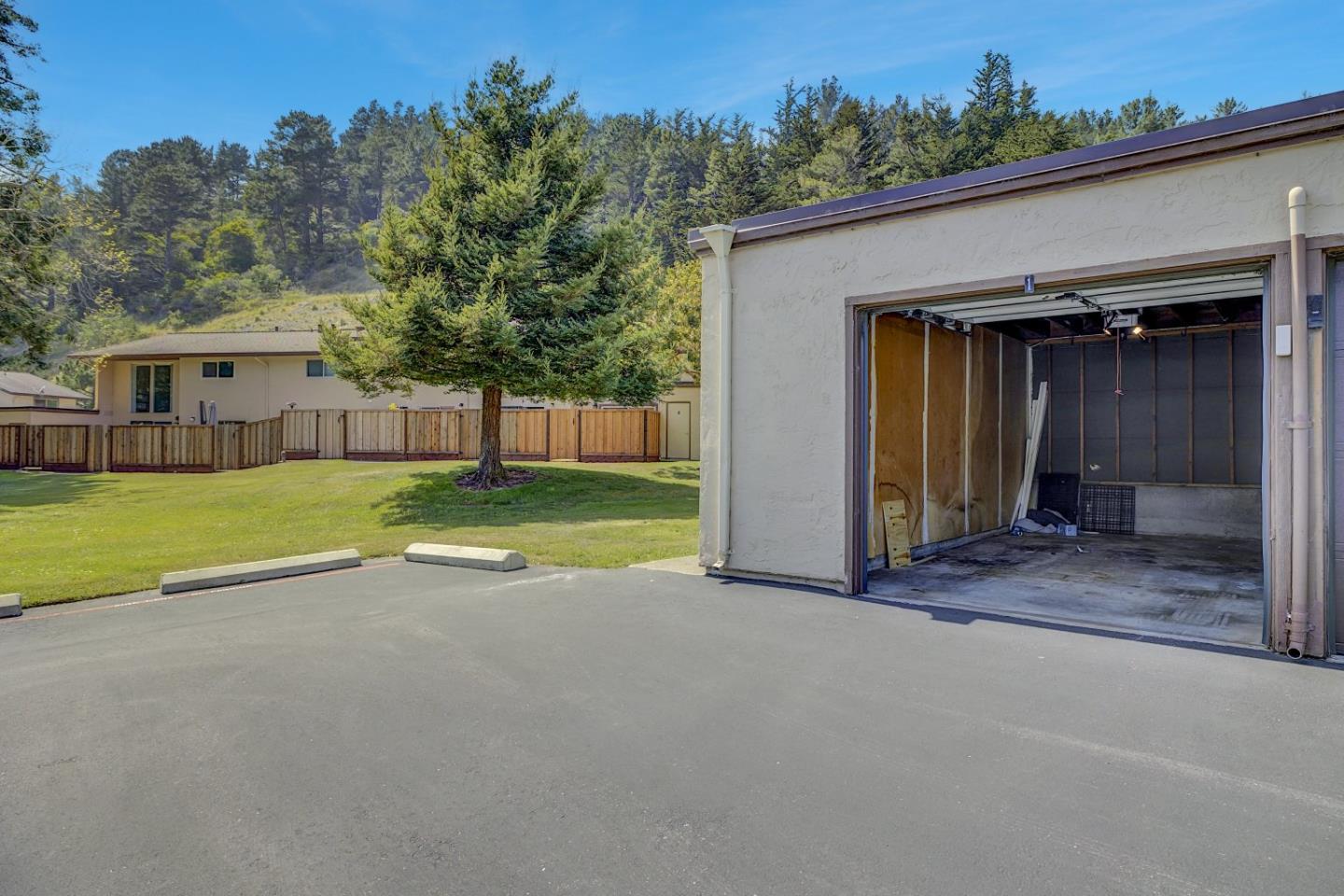 Detail Gallery Image 32 of 40 For 1181 Oddstad Blvd, Pacifica,  CA 94044 - 2 Beds | 1/1 Baths